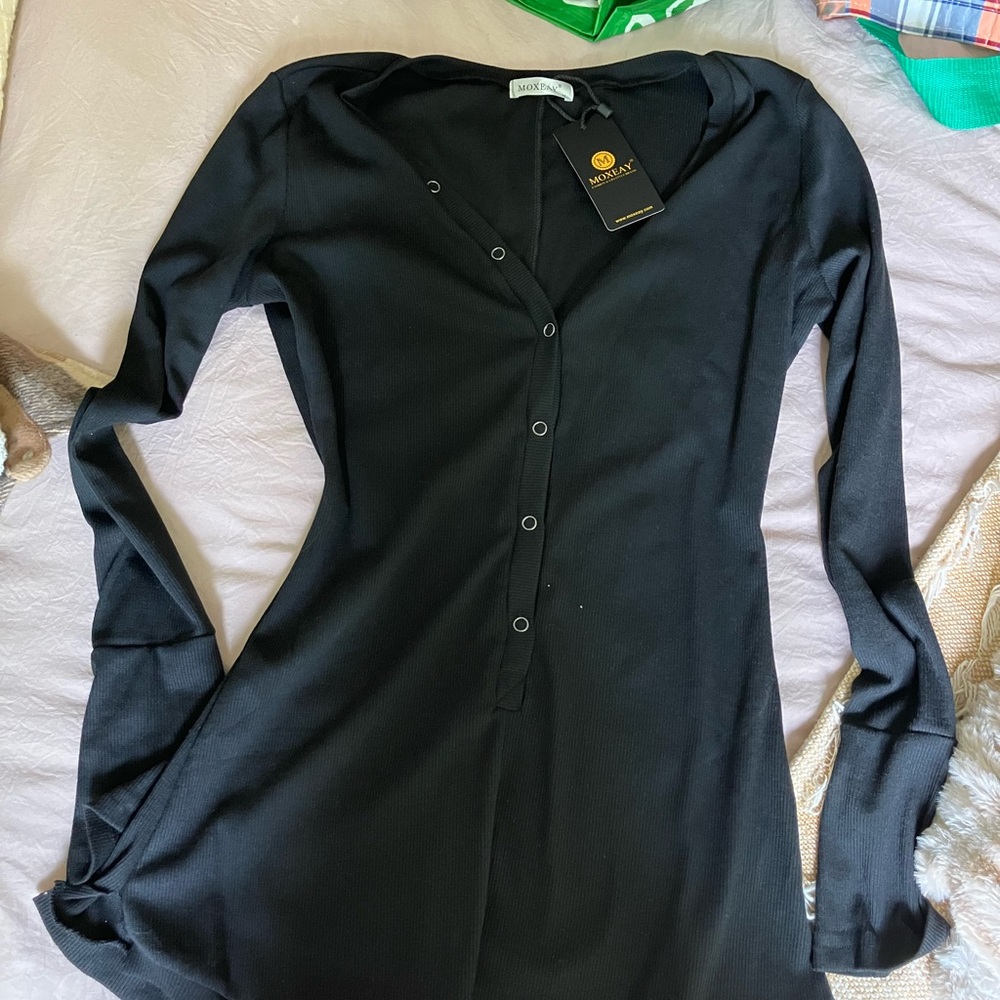 Cute ribbed black long sleeve romper